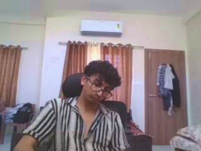 Maskboy_2003 live cam on Cam4
