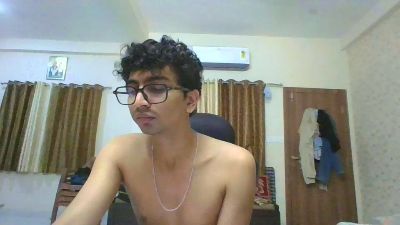 Maskboy_2003 live cam on Cam4