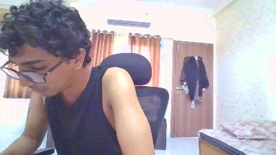 Maskboy_2003 live cam on Cam4