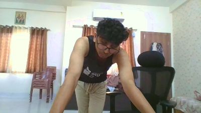 Maskboy_2003 live cam on Cam4