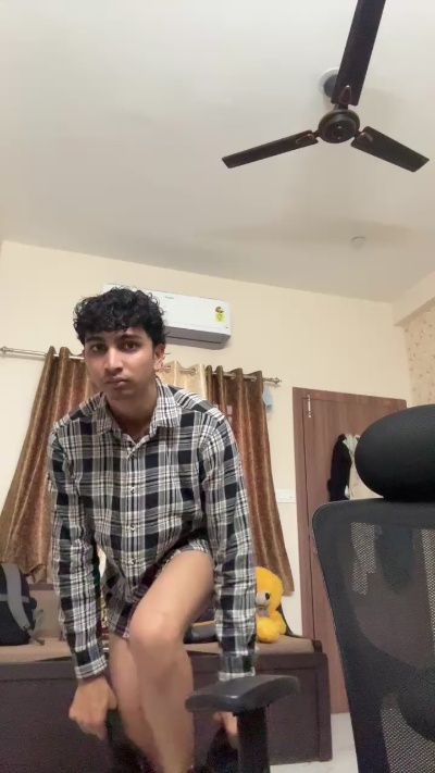 Maskboy_2003 live cam on Cam4