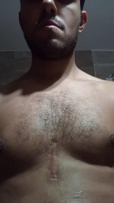 MaskedDom live cam on Cam4
