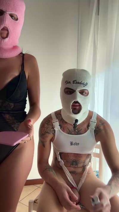Masked_Desire69 live cam on Cam4
