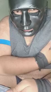 Maskedbondboy live cam on Cam4