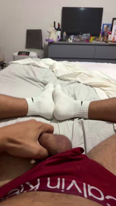 MasterFeet1992 live cam on Cam4