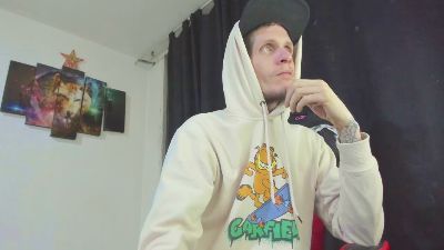 Master_Skater live cam on Cam4