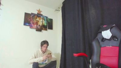 Master_Skater live cam on Cam4