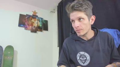 Master_Skater live cam on Cam4