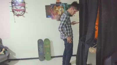 Master_Skater live cam on Cam4