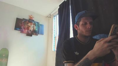 Master_Skater live cam on Cam4