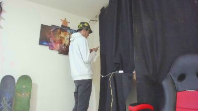 Master_Skater live cam on Cam4