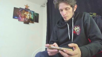 Master_Skater live cam on Cam4