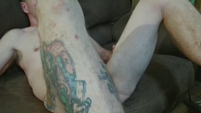 Mastrbates live cam on Cam4
