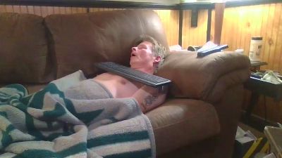 Mastrbates live cam on Cam4
