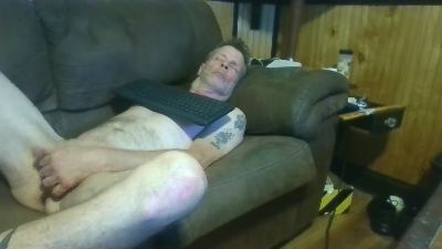 Mastrbates live cam on Cam4