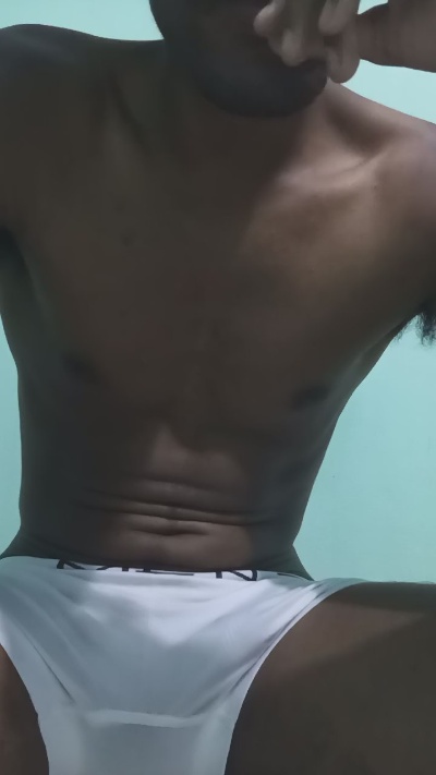 MatMorenoo live cam on Cam4