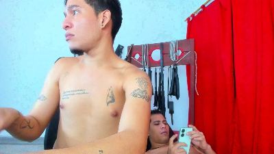 Mateo_and_Jose live cam on Cam4