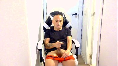 Matheocali25 live cam on Cam4