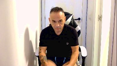 Matheocali25 live cam on Cam4