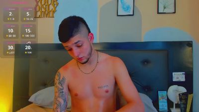 Mathewboy1 live cam on Cam4