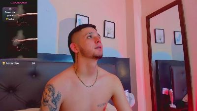 Mathewboy1 live cam on Cam4