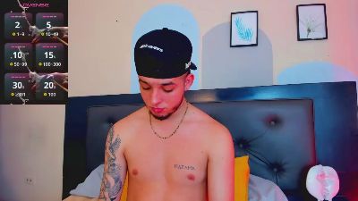 Mathewboy1 live cam on Cam4