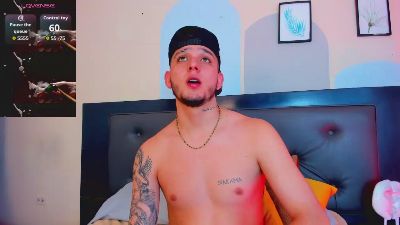 Mathewboy1 live cam on Cam4