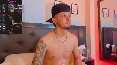 Mathewboy1 live cam on Cam4