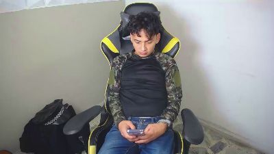 Mathias_twinkk live cam on Cam4