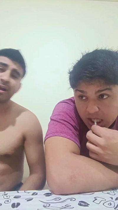 Matiiiirios live cam on Cam4