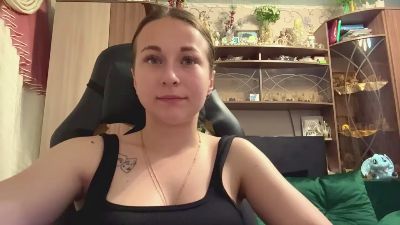 MatildaEaslick live cam on Cam4