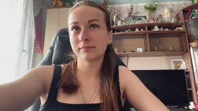MatildaEaslick live cam on Cam4