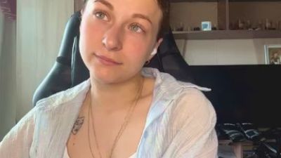 MatildaEaslick live cam on Cam4