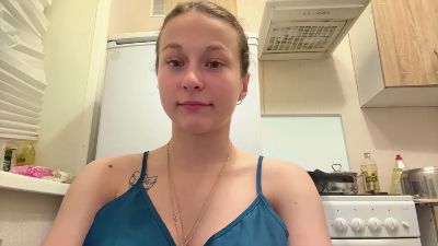 MatildaEaslick live cam on Cam4