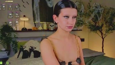 Matilda_Ardent live cam on Cam4