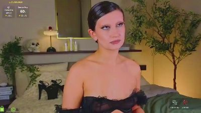 Matilda_Ardent live cam on Cam4