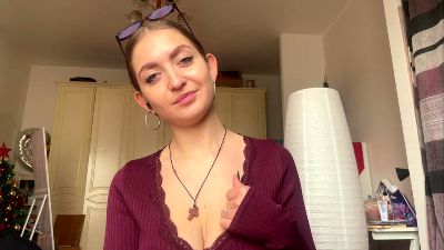 MatildeFague live female webcam from Italy
