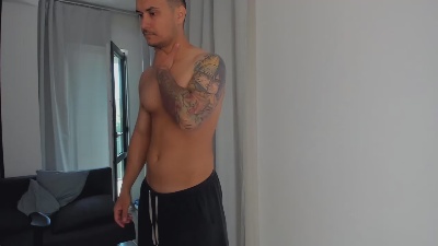 MattMalone live cam on Cam4