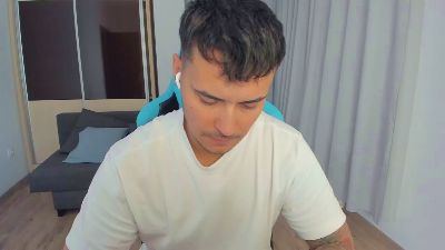 MattMalone live cam on Cam4