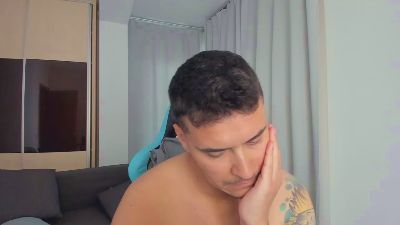 MattMalone live cam on Cam4