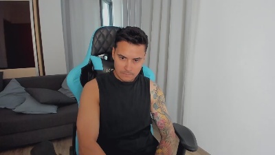 MattMalone live cam on Cam4