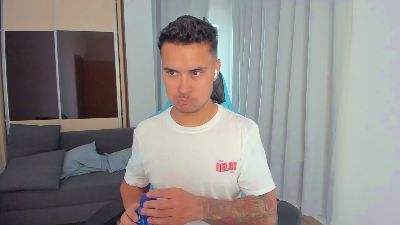 MattMalone live cam on Cam4