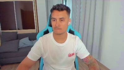 MattMalone live cam on Cam4