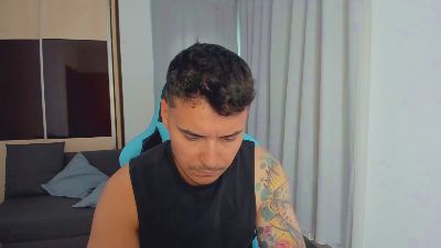 MattMalone live cam on Cam4