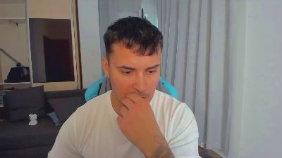 MattMalone live cam on Cam4