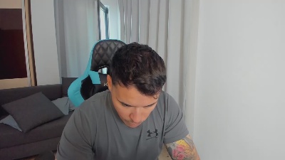 MattMalone live cam on Cam4
