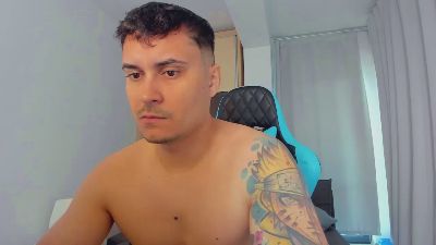 MattMalone live cam on Cam4
