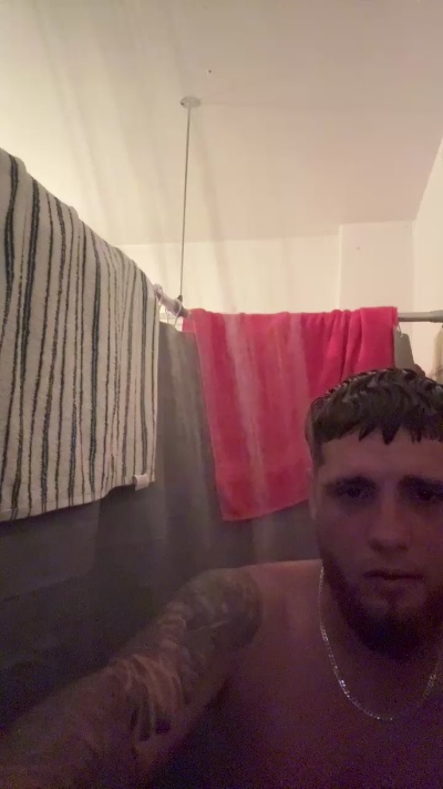MatteoCross live cam on Cam4