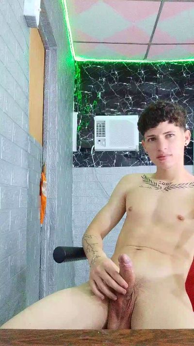 nude webcam show MattiaGorii