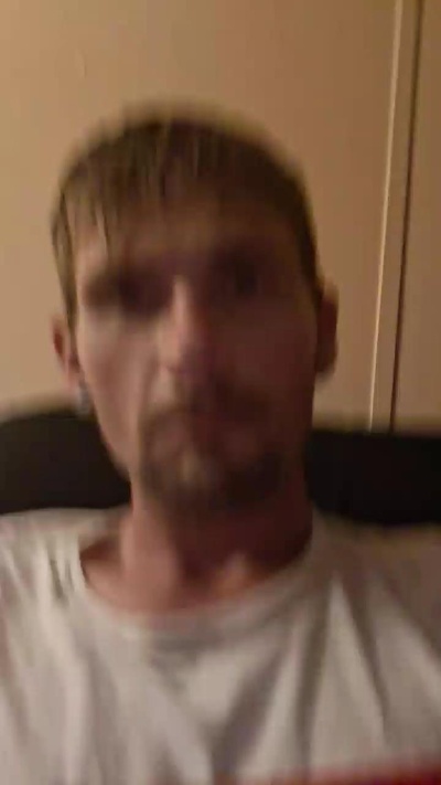 MatureFootLover live cam on Cam4